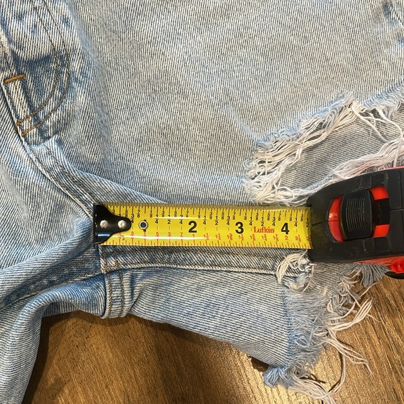 AGOLDE Riley Short - Picture 13 of 16